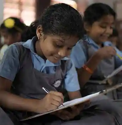 kujjana art school students photos